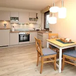 Badestra_e 80_ Whg_ 1_ Goting Hus Apartment *